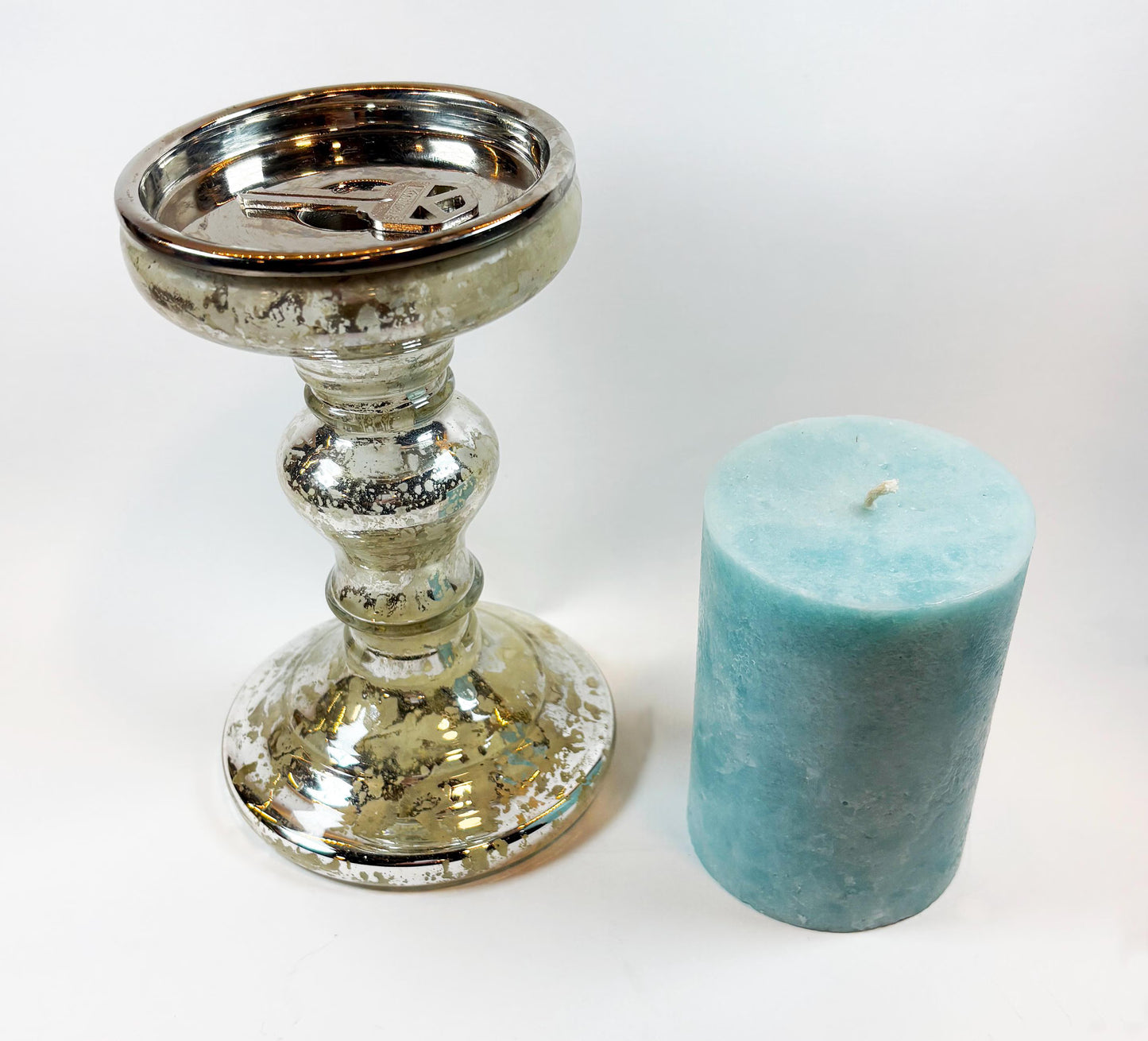 Santa Clarita Diet candle holder and key - Screen accurate same as seen on screen candle holder from the series (Not Star Wars Prop)